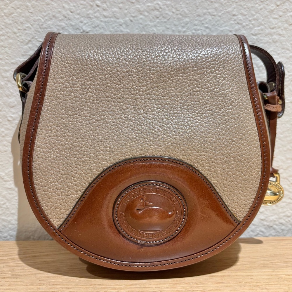 Vintage Dooney and Bourke R750 Saddle